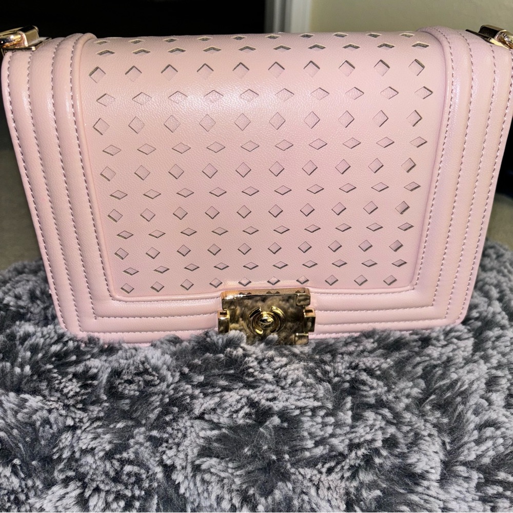 💝Baby pink Madison bag💝 New without strap
